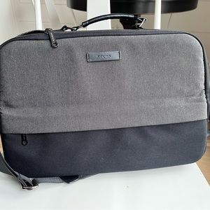 Rovingwork laptop briefcase